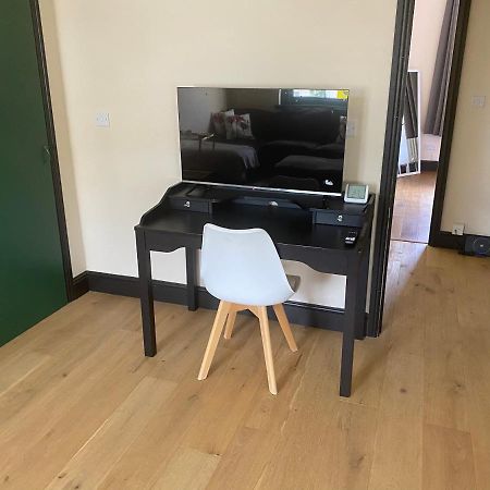 New Stylish 1Bedroom Flat In Paddington, Bayswater Лондон Екстериор снимка